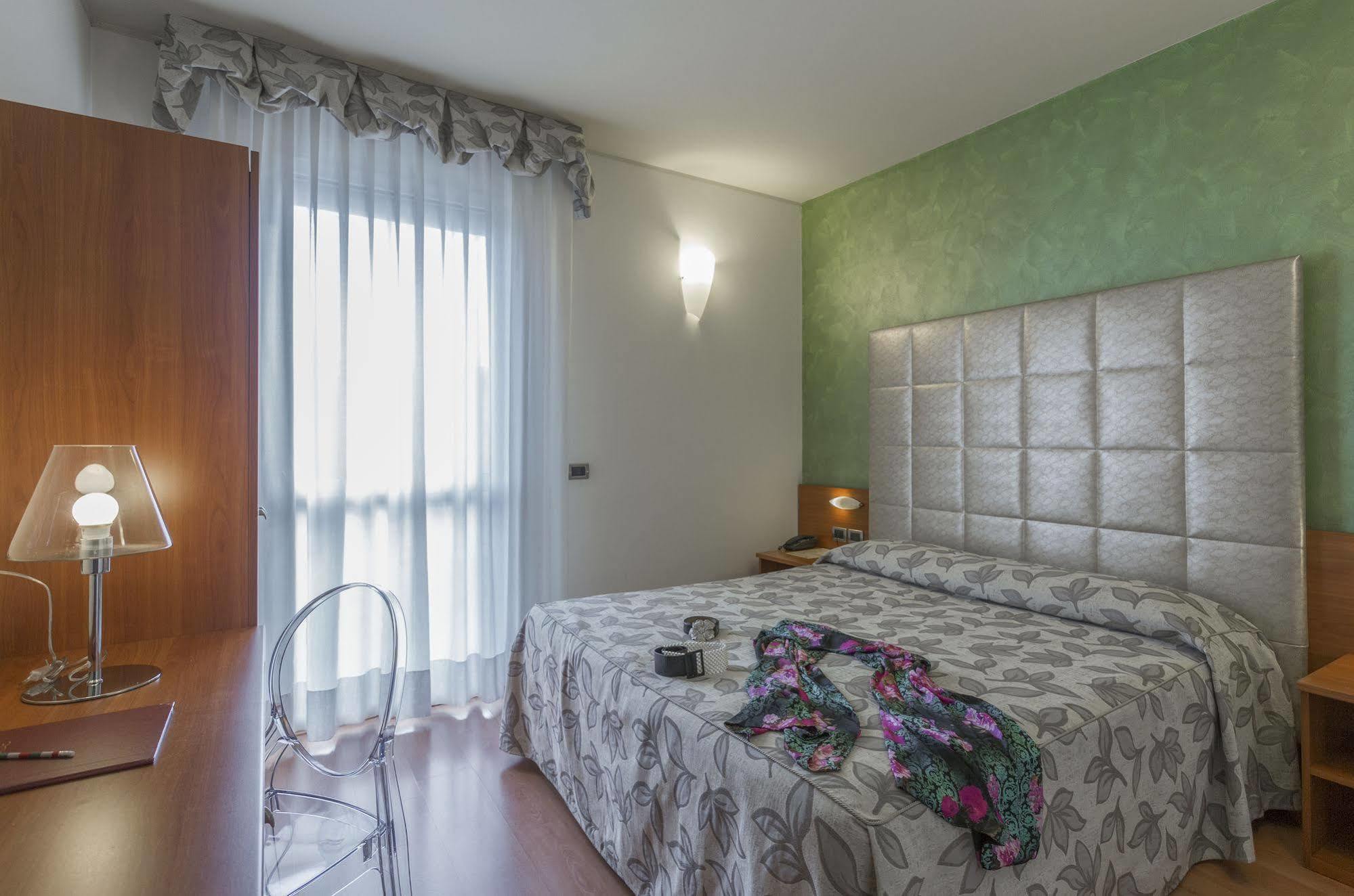 Doge Otel
